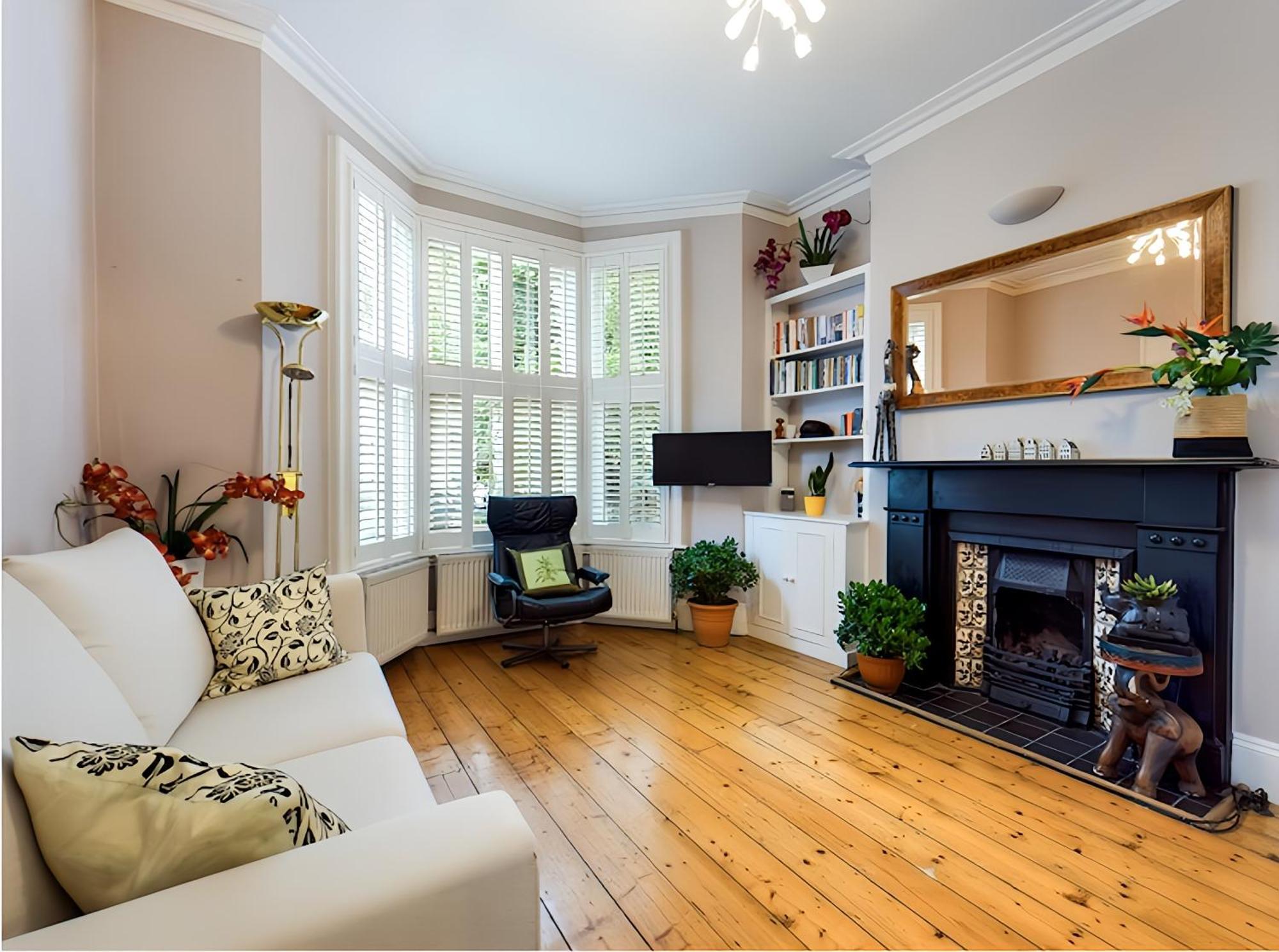 The Clapham Apartment With Private Patio London Exterior photo